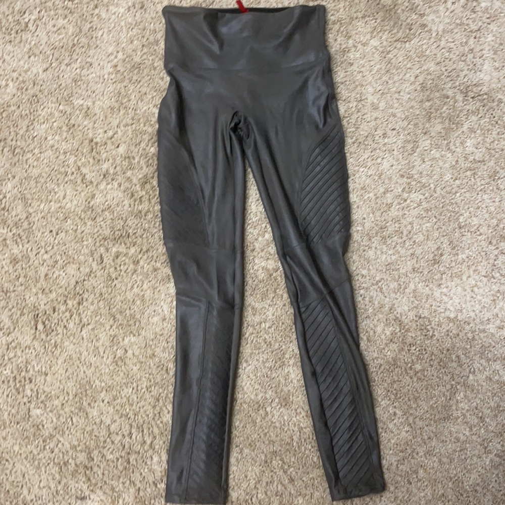 Spanx motto leggings